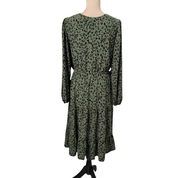 Time and Tru Size L Sea Turtle Leopard (Green and Black) Tiered Side Tie Dress - Picture 6 of 13